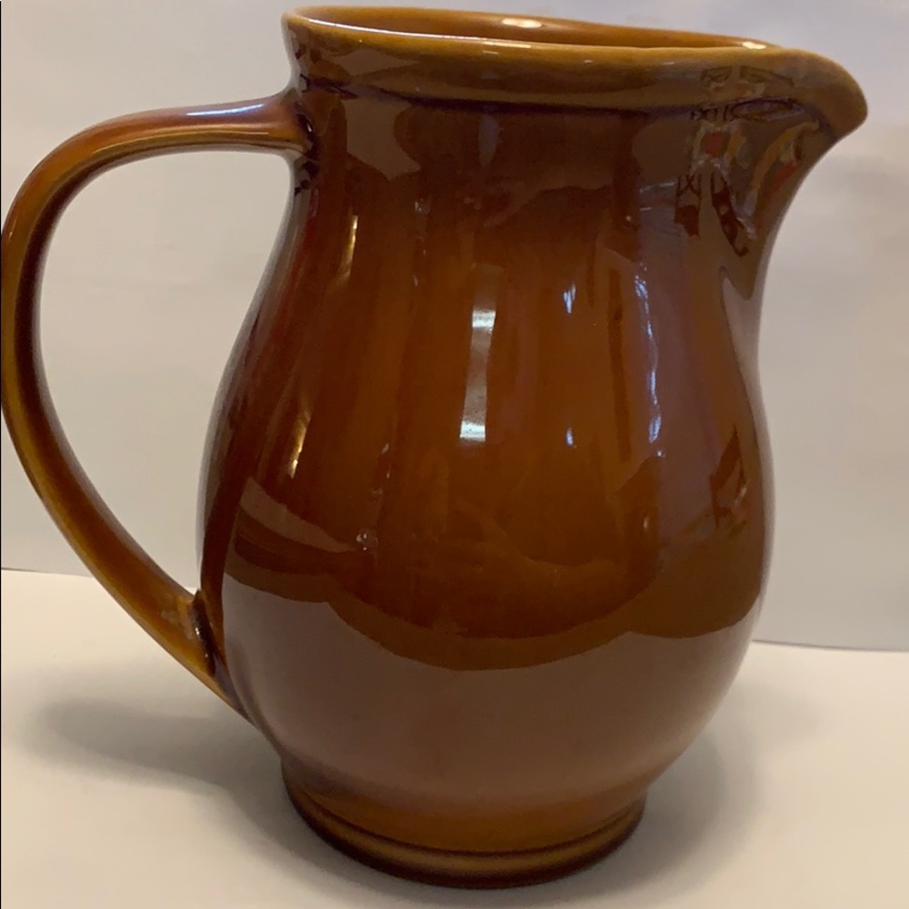 Brown 905 hyalyn USA vintage pitcher!!